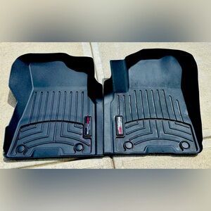 Weathertech Infiniti QX80 Black FloorLiner with Raised Channels